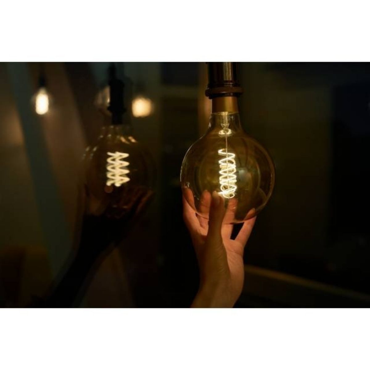 Lampara Shelly Vintage G125 Wi-fi - Luz regulable E27 Lampara Shelly Vintage G125 Wi-fi - Luz regulable E27