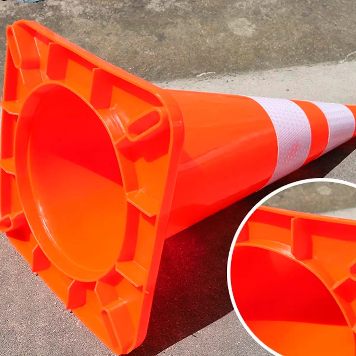 CONO SEMI FLEXIBLE 70 CM 2 BANDAS REFLECTIVAS Seguridad Vial