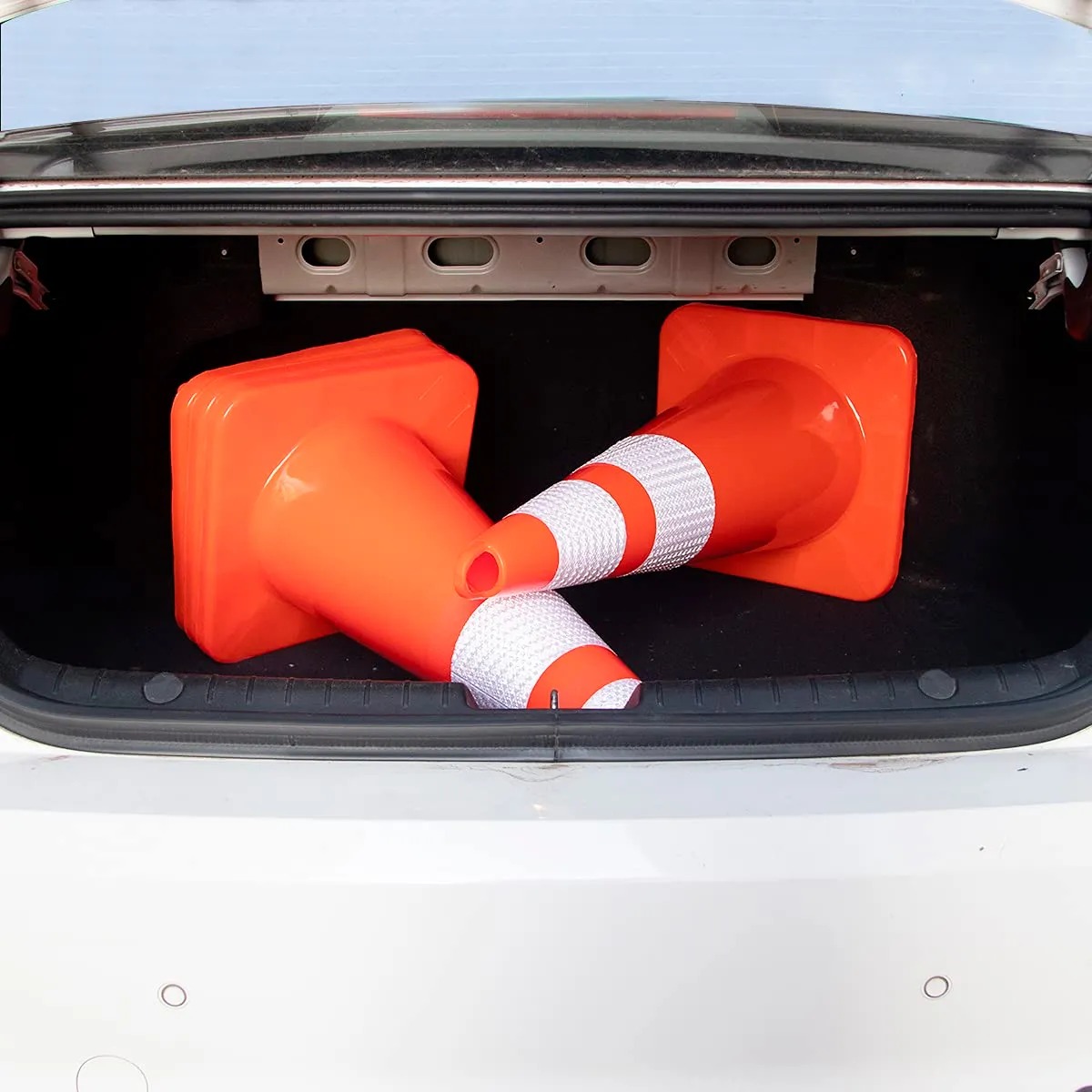 CONO SEMI FLEXIBLE 70 CM 2 BANDAS REFLECTIVAS Seguridad Vial